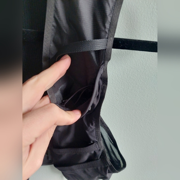 The North Face Summit Series Black Running Vest - Picture 5 of 7